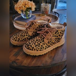 Ugg Neumel Leopard Print Boots. Size 8 in women's